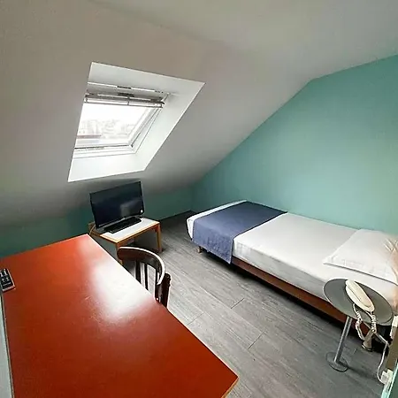 Hotel Solar 2*